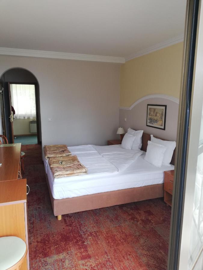 Hotel Makpetrol Struga Exterior foto